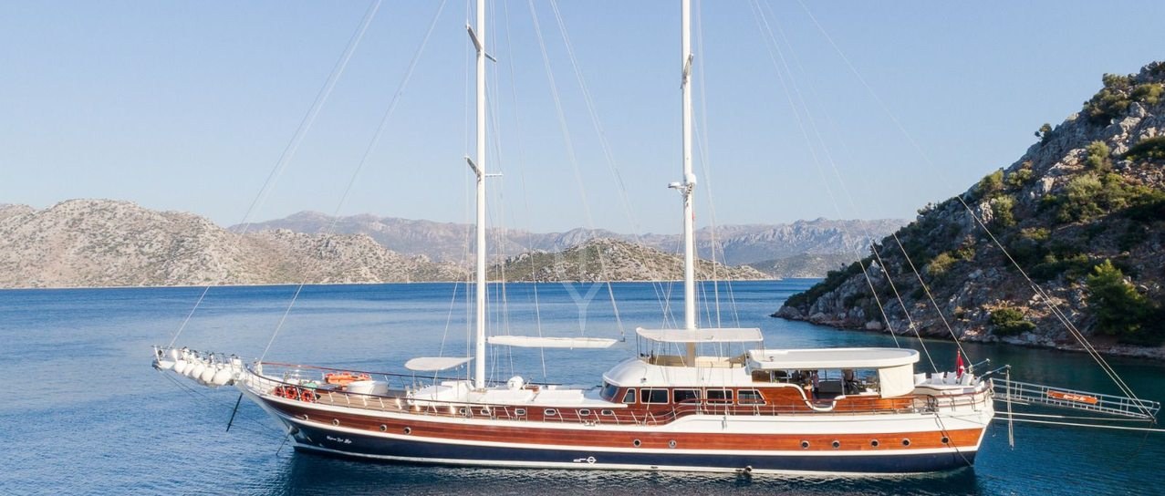 HALCON DEL MAR yacht charter 1
