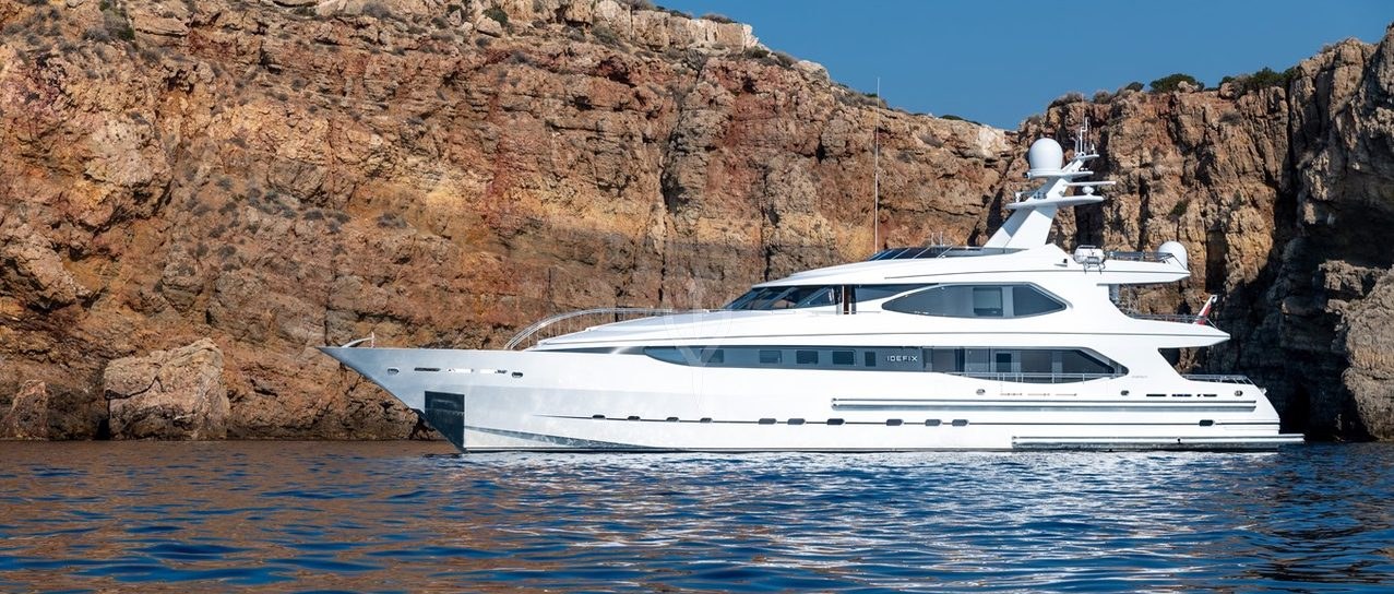 IRAVATI yacht charter 1