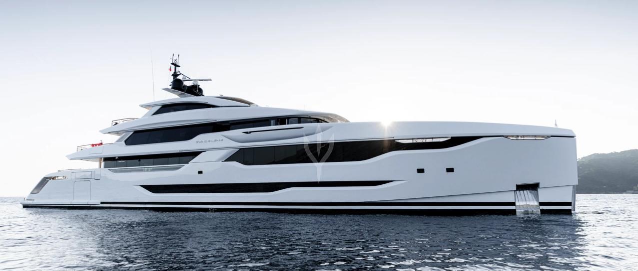 O'MADELEINE yacht charter 1