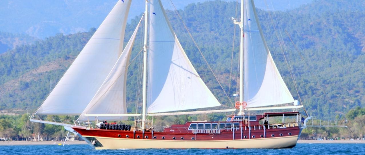 LET'S DANCE yacht charter 1