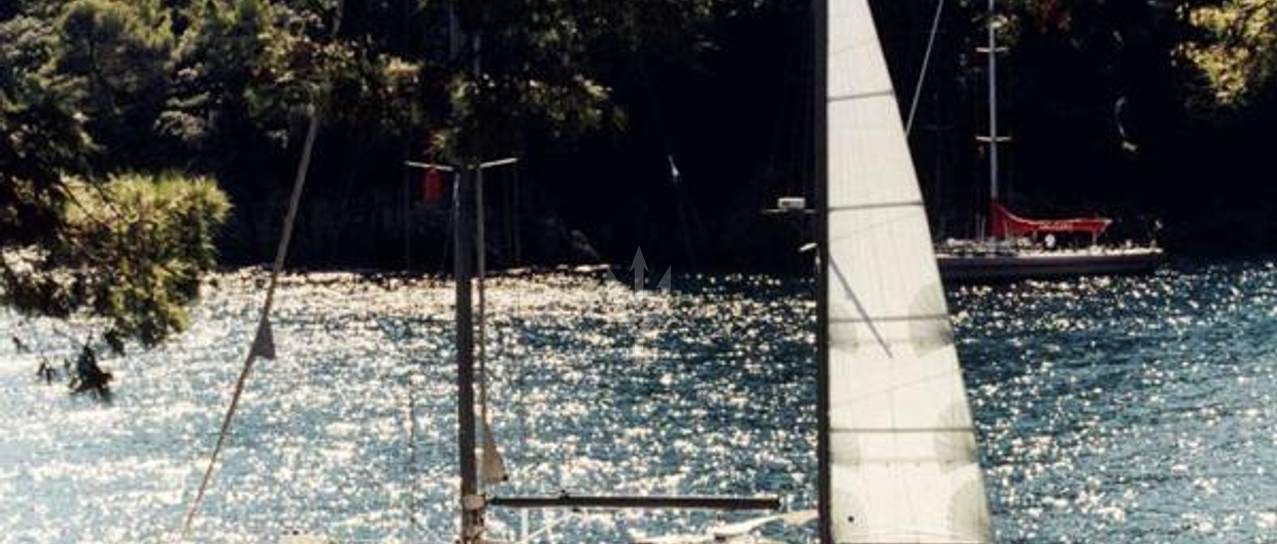 LOTTY yacht charter 1