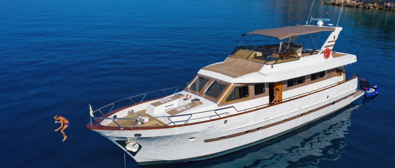 BLANKA yacht charter 1