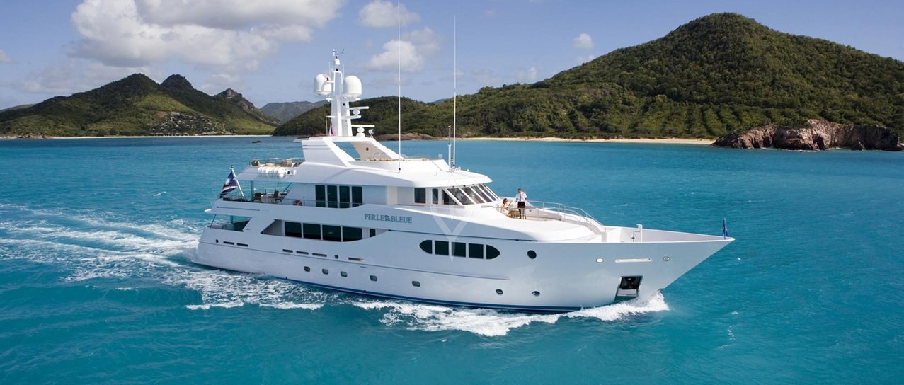 ADAMAS VI yacht charter 1