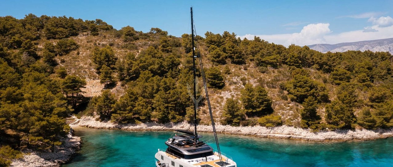 N+1 yacht charter 1