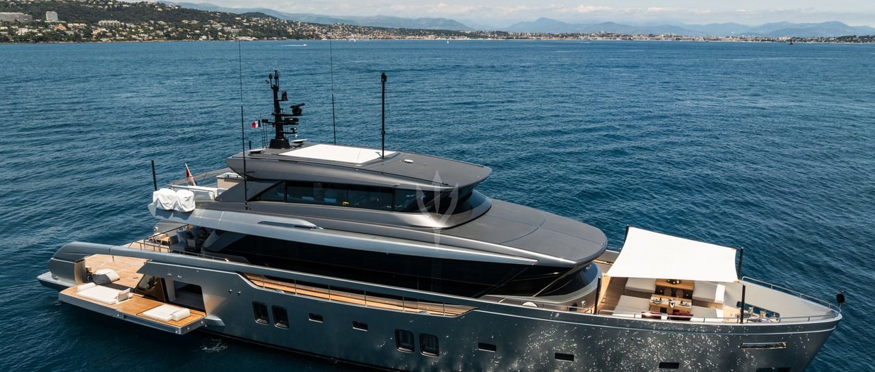 SENSA yacht charter 1