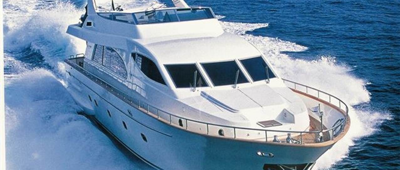 AMORINA YACHT CHARTER yacht charter