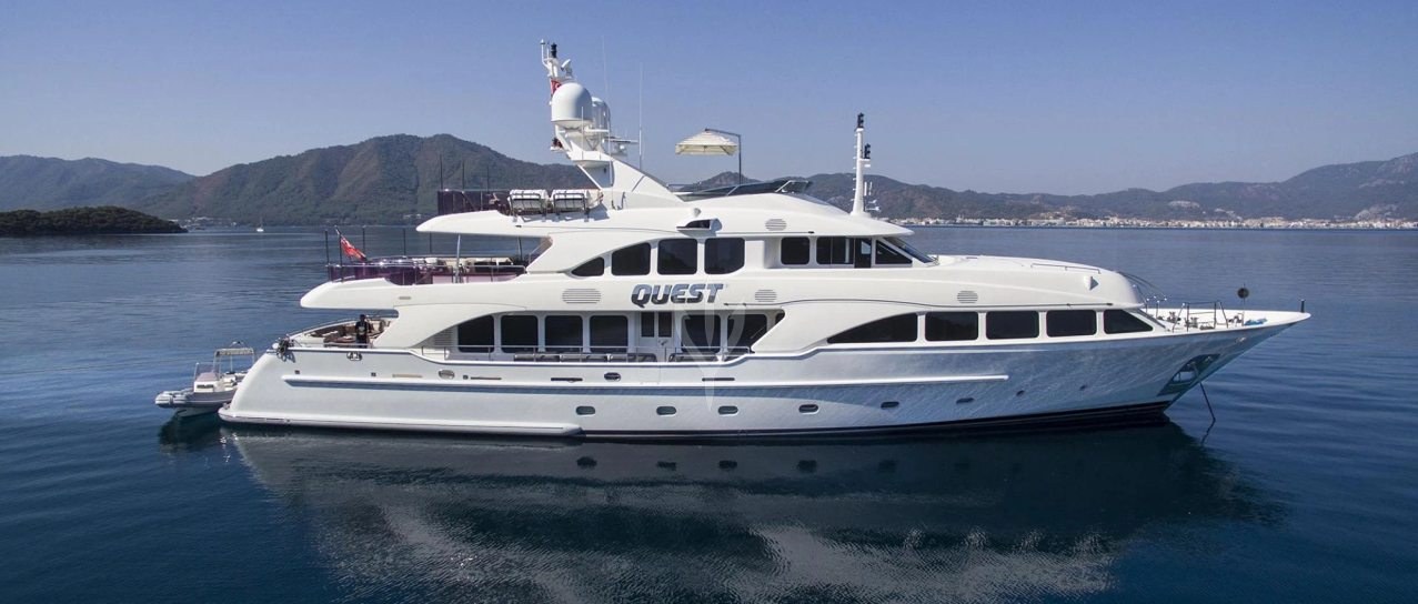 QUEST R yacht charter 1
