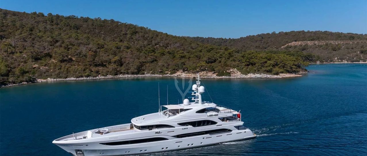 IMMERSIVE yacht charter 1