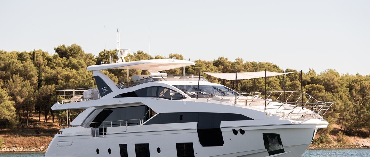 CHILLIN' yacht charter 1