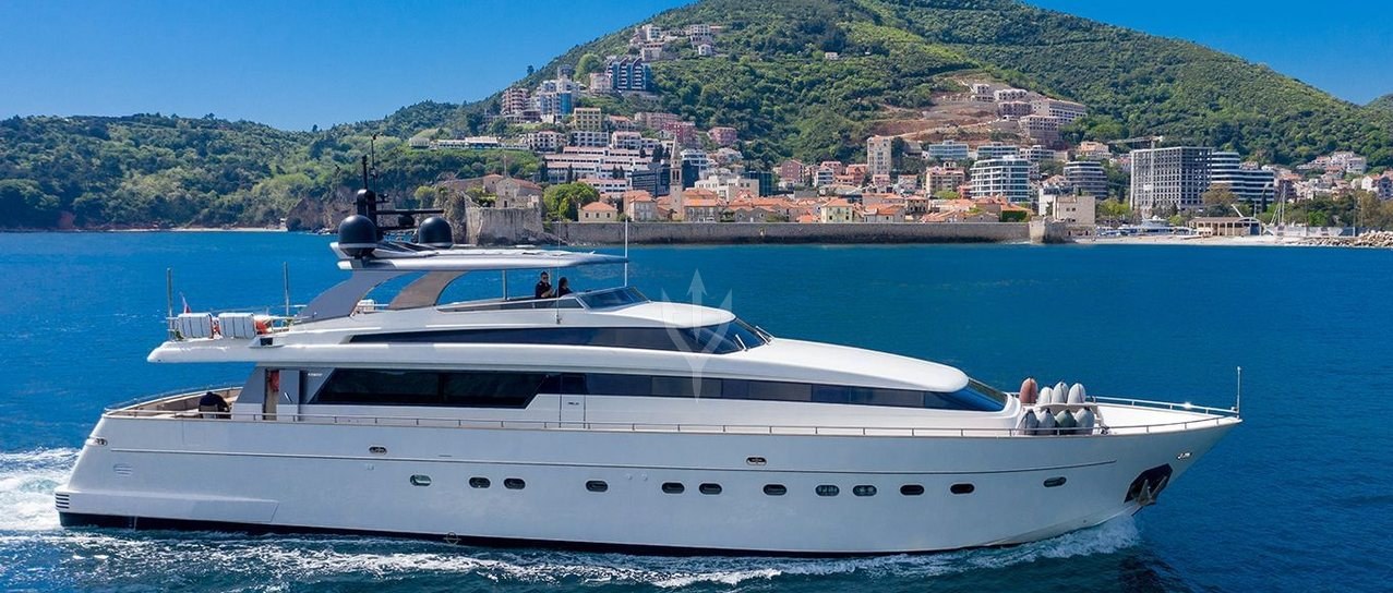 PERTULA yacht charter 1
