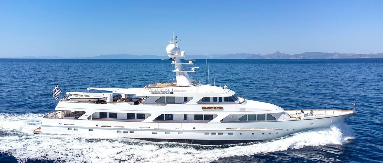 ANCALLIA yacht charter 1
