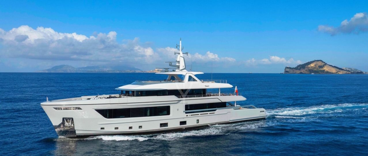 BABBO yacht charter 1