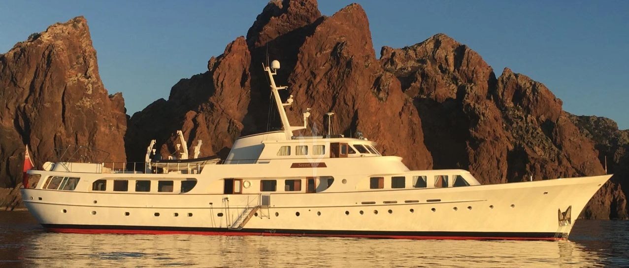 SECRET LIFE yacht charter 1