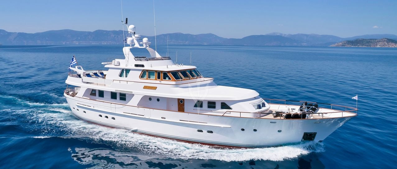 SUNCOCO yacht charter 1