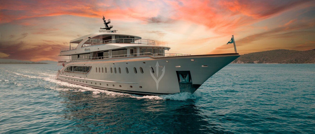 RIVA yacht charter 1