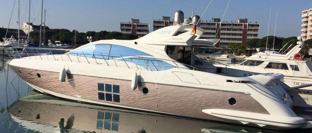 ZIPI ZAPE yacht charter 1