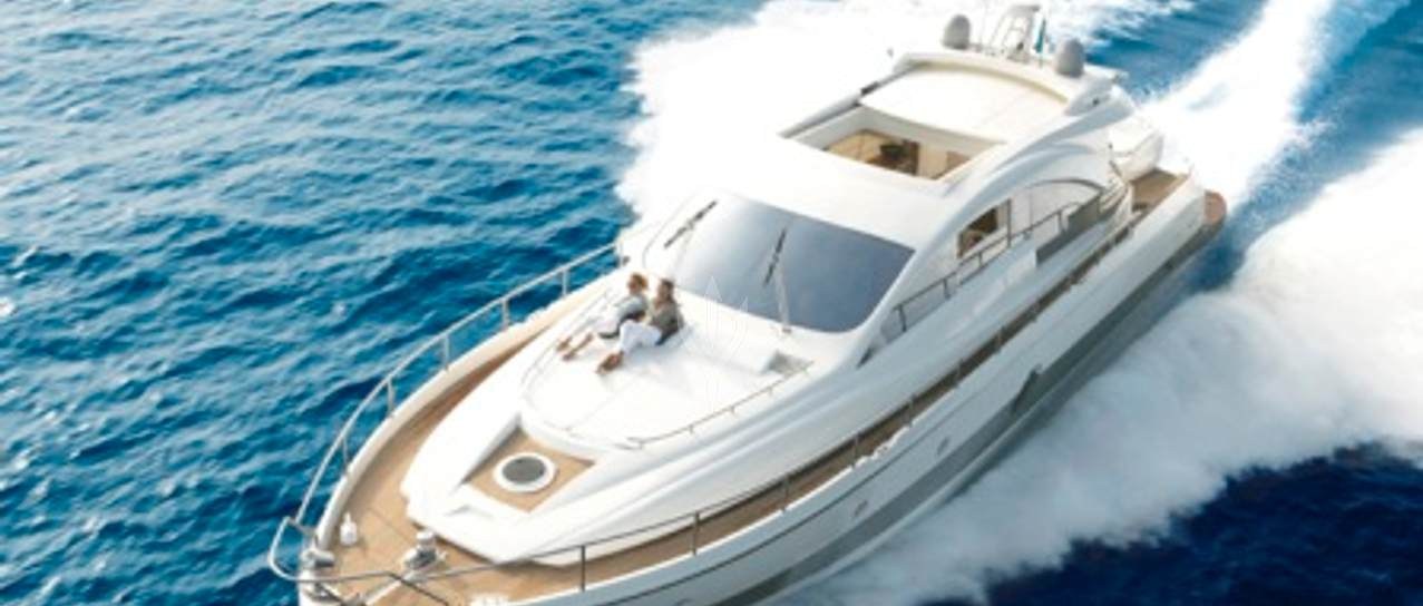 REGIS yacht charter 1