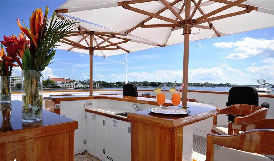 MARIA yacht charter 4