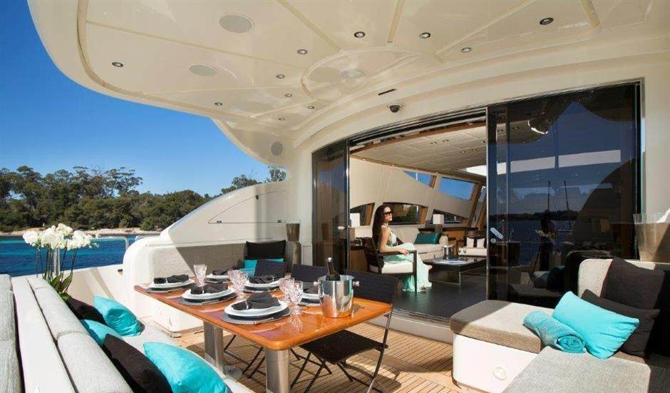 EOL B yacht charter 5
