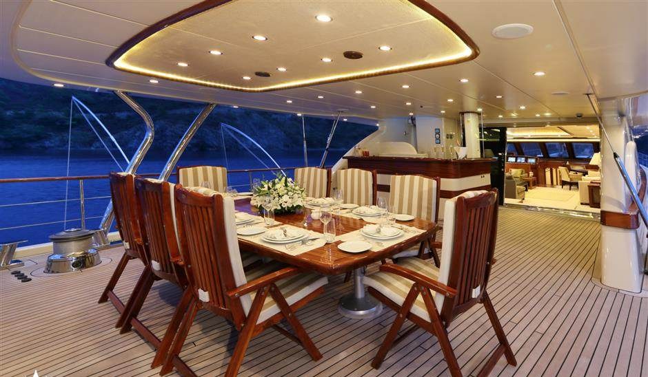 DAIMA yacht charter 5