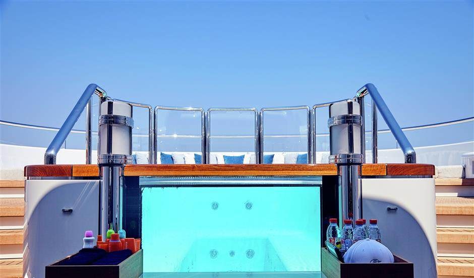 BARBARA yacht charter 5