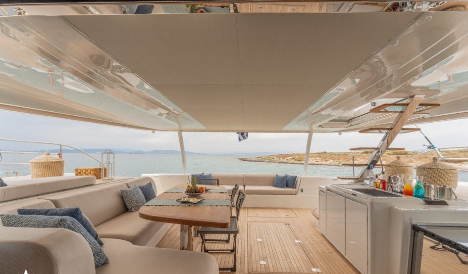 VALIUM 67 yacht charter 3