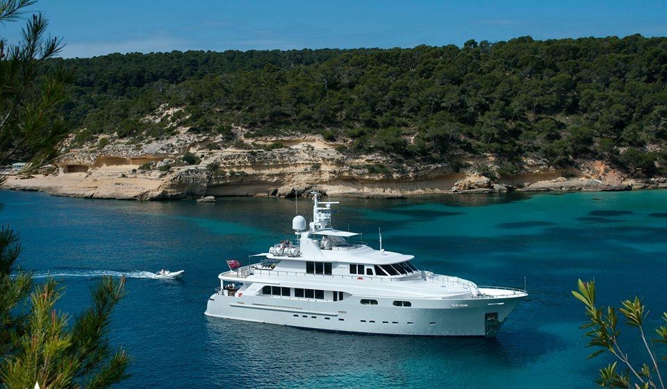 CHRISTINA G yacht charter 2
