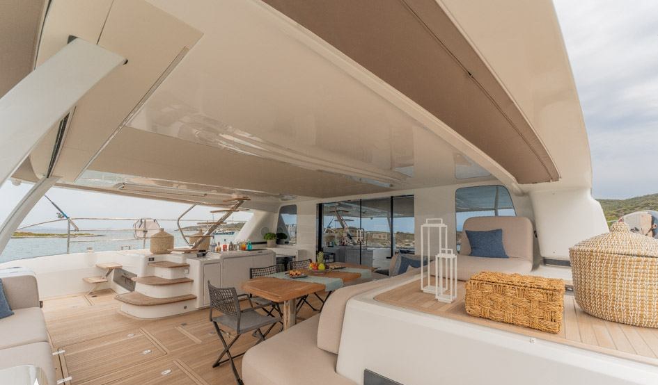 VALIUM 67 yacht charter 5