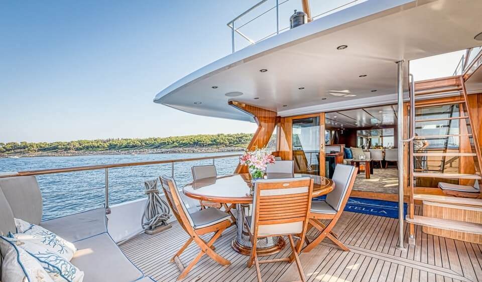 CHANTELLA yacht charter 4