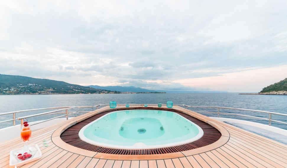 PEARL yacht charter 4