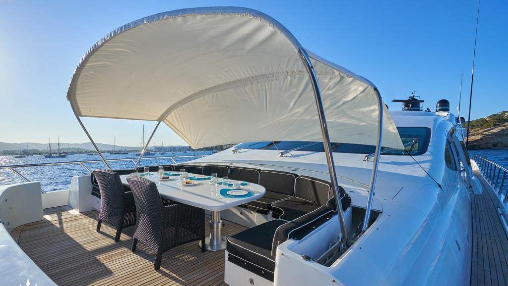 MRS GREY yacht charter 4