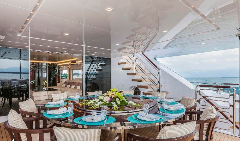 PARILLION yacht charter 4