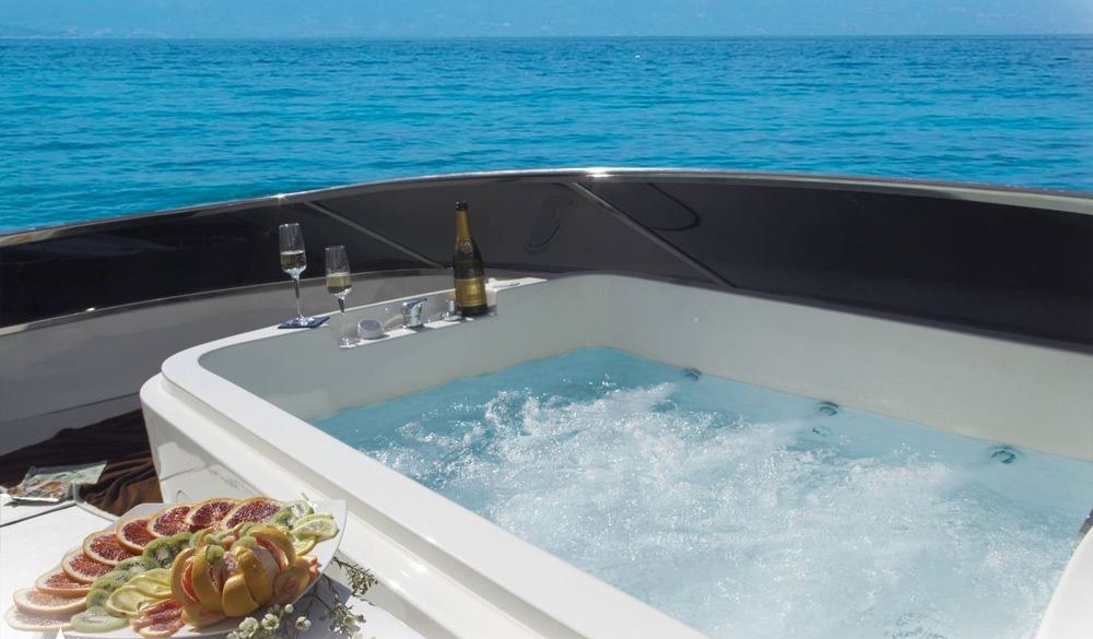 JACKIE ONE yacht charter 5