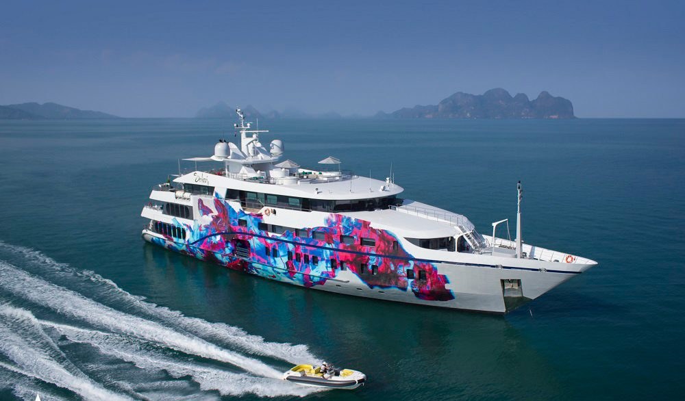 SALUZI yacht charter 2