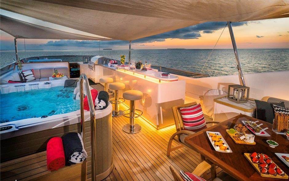 GLADIUS yacht charter 4