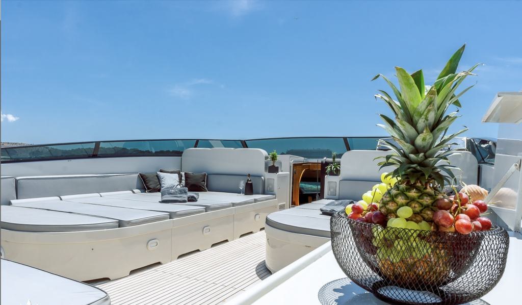 THEION yacht charter 4