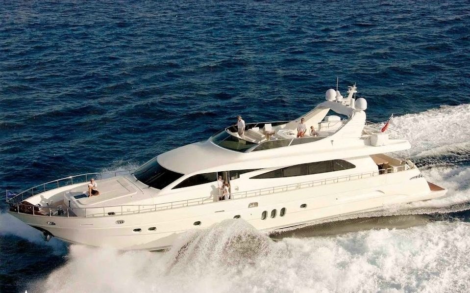 LARMERA yacht charter 3