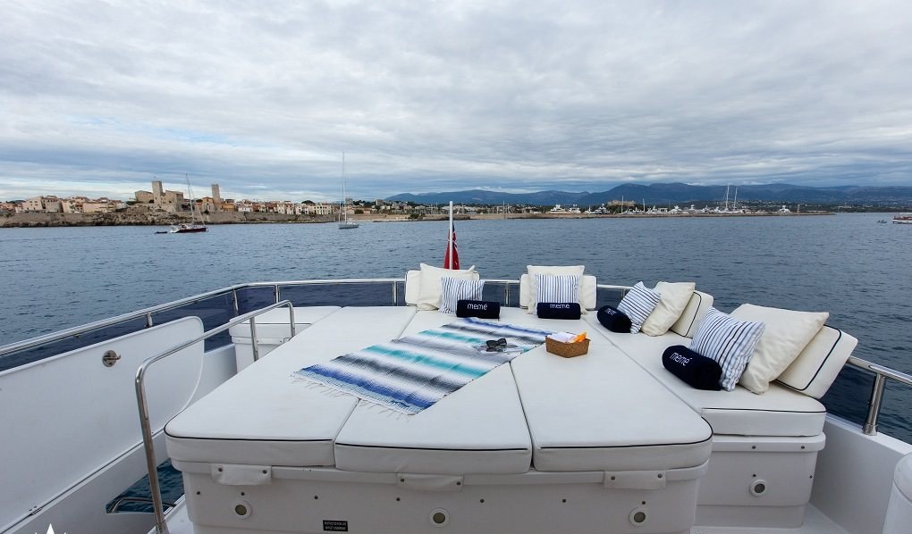 MEME yacht charter 4