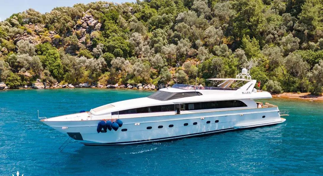BLUES yacht charter 2