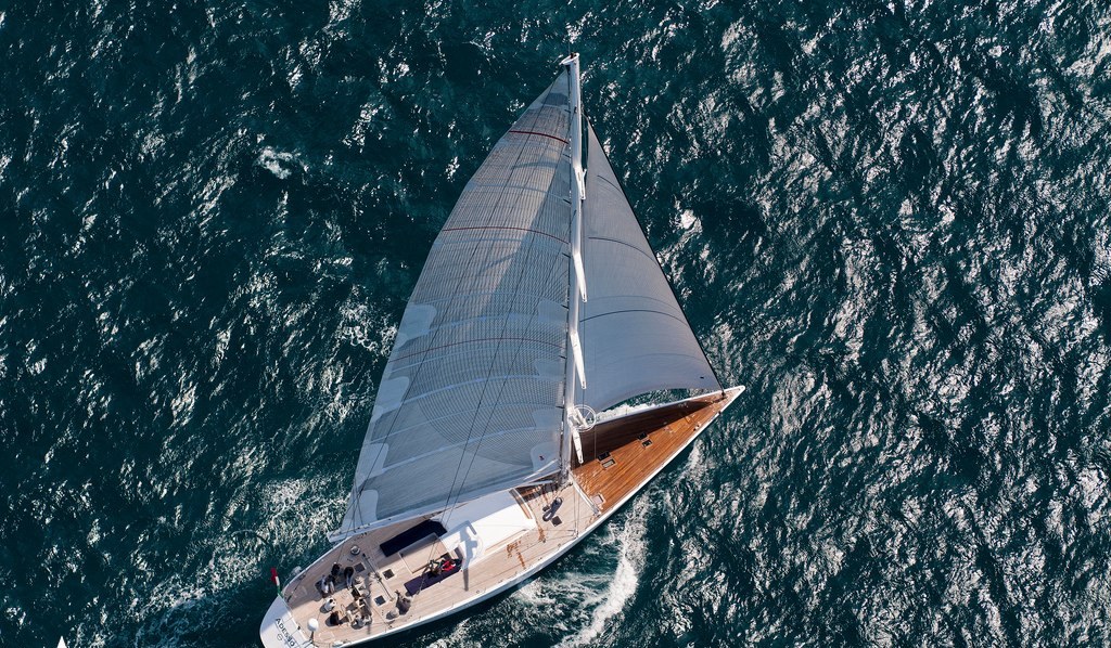 ADESSO yacht charter 4