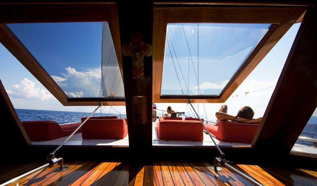 LATIFE SULTAN yacht charter 3
