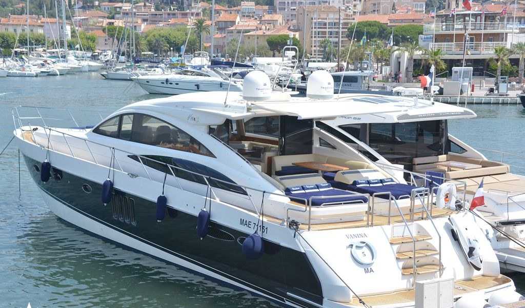 VANINA V yacht charter 2