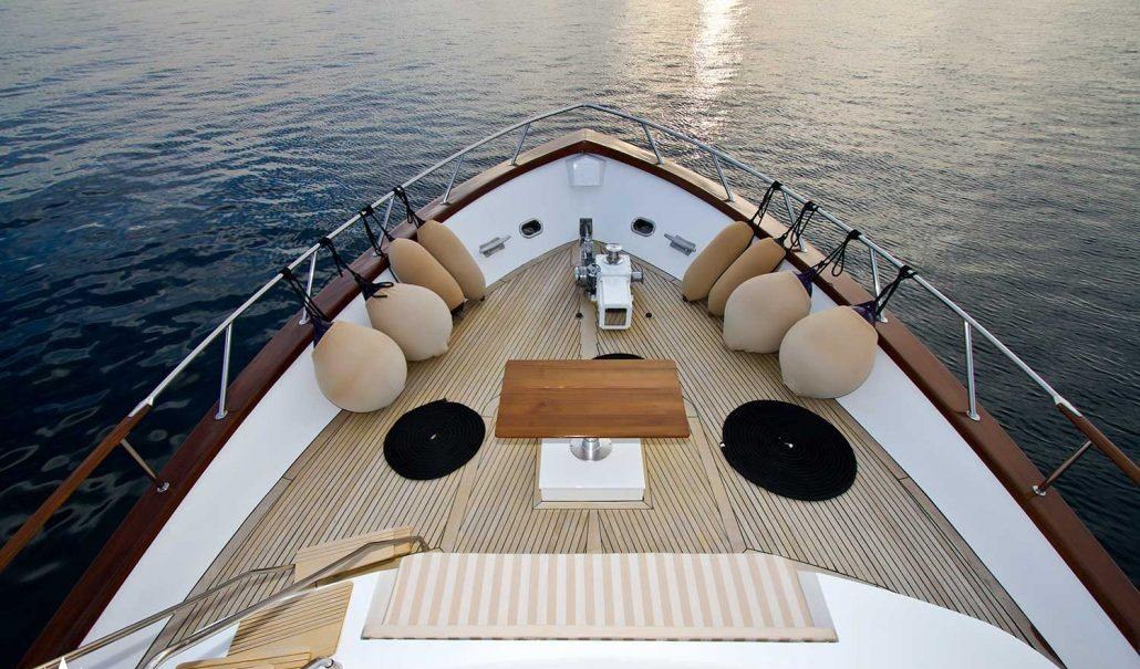 AURIANE yacht charter 3