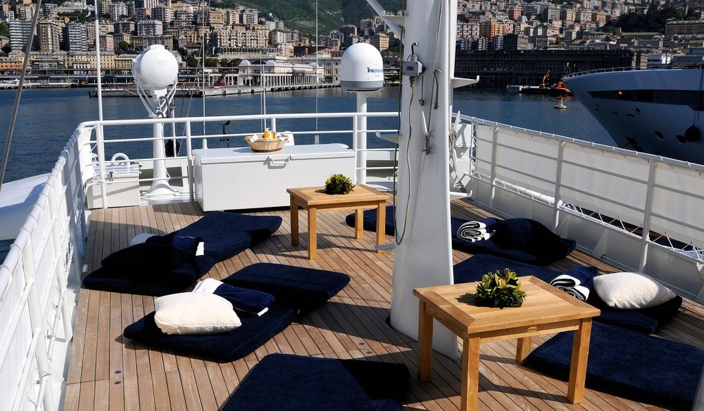 DIONEA yacht charter 5