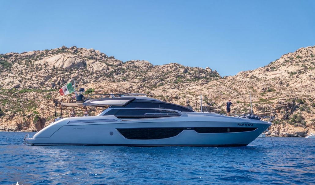 CHILUCE yacht charter 5