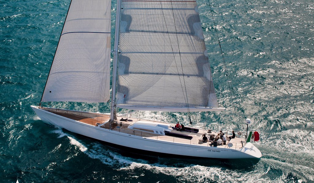 ADESSO yacht charter 2