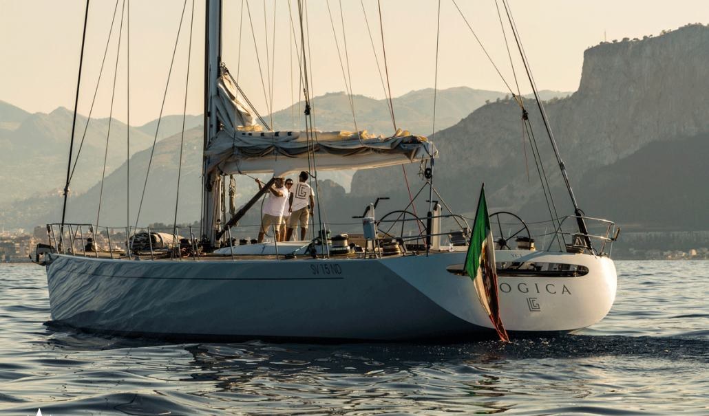 LOGICA yacht charter 5