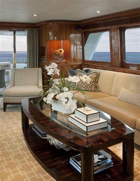KIAWAH yacht charter 5