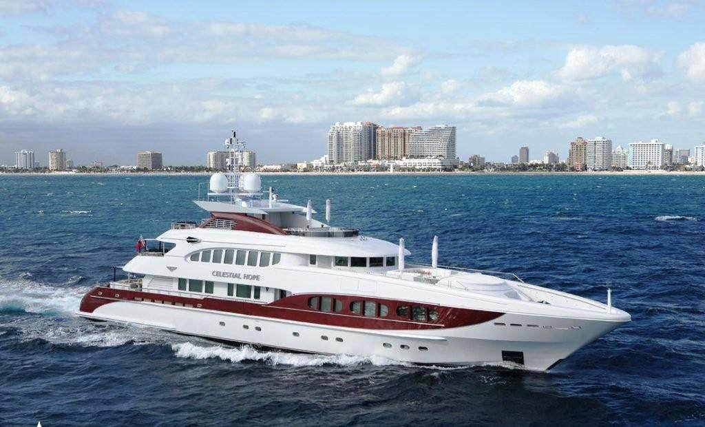 IDEFIX II yacht charter 2