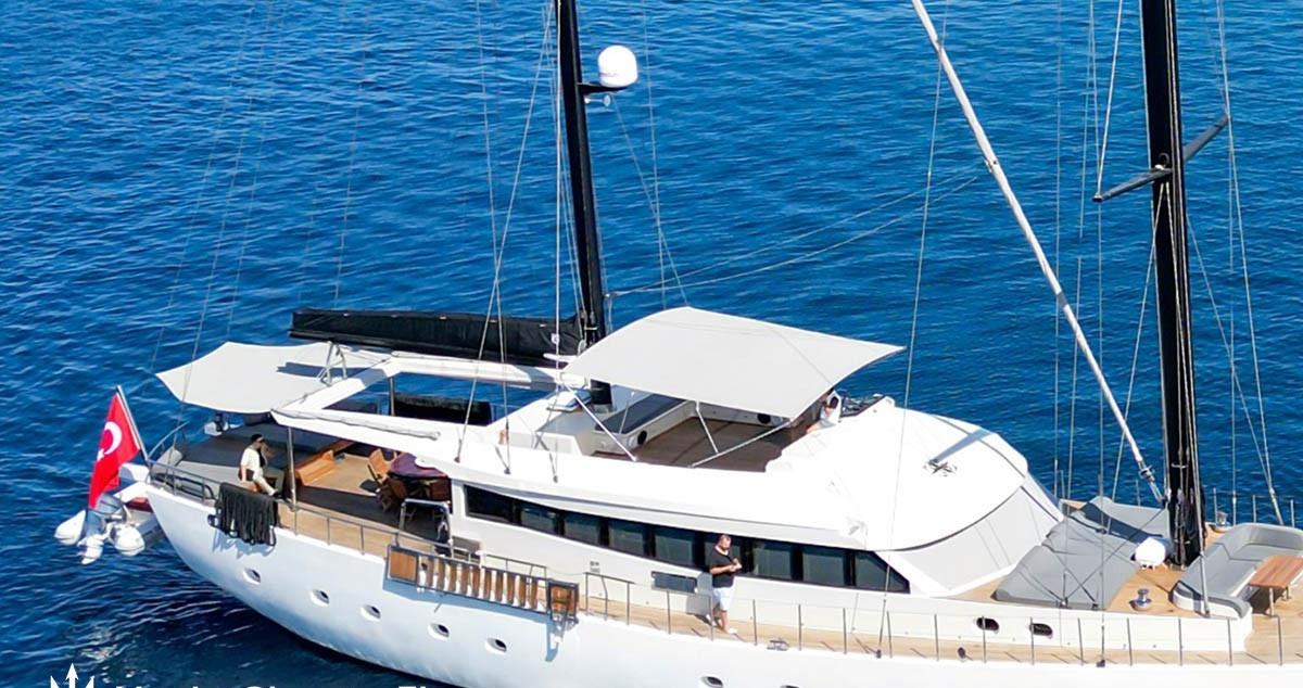 SUREYYA yacht charter 4